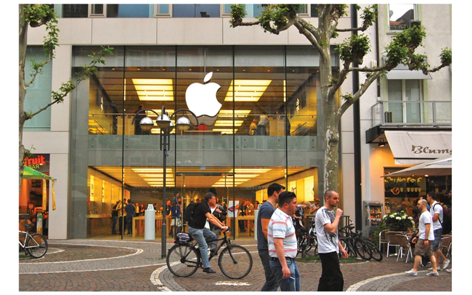 고객 맞춤형으로 근본적인 가치를 전환한 애플 - 교보문고