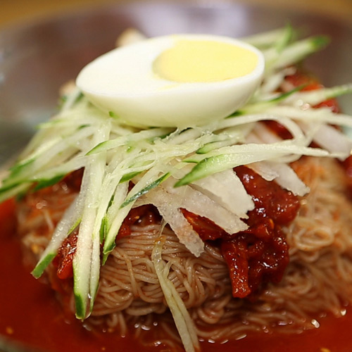 ‘밍밍하고 슴슴한’ 맛의 황홀! 냉면