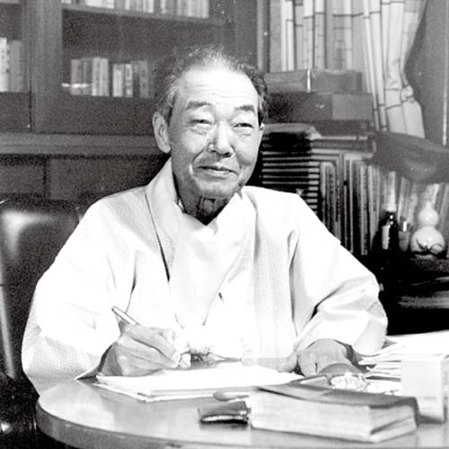 [그리운  작가  ③ 시인 서정주] ‘동천’에도 국화꽃이 피었나요?