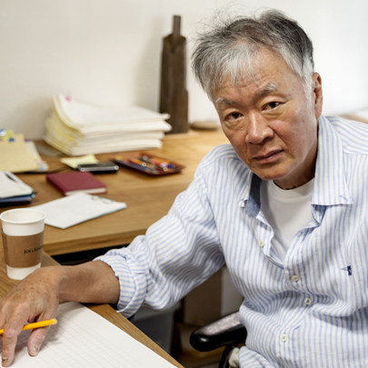 김훈 산문의 정수,『라면을 끓이며』