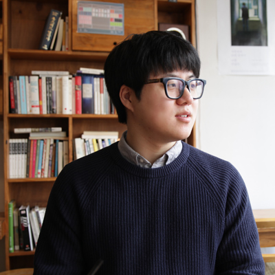 “책을 집어든 사람에게 말을 건네는 느낌”『내가 소홀했던 것들』흔글