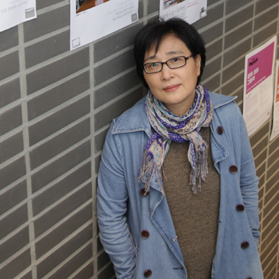 “뿌리 내리지 못하는 우리도 난민”『어느 날 난민』표명희
