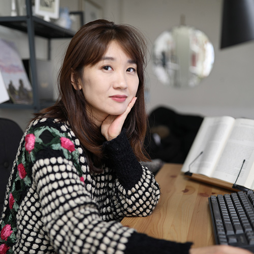 번역가 노지양의 다정한 마음 번역 에세이『먹고사는 게 전부가 아닌 날도 있어서』