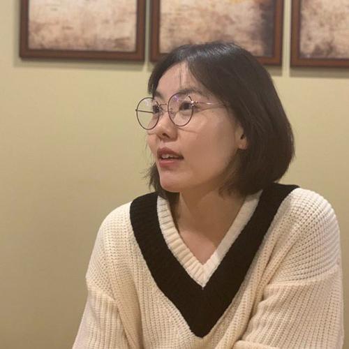 고단한 삶을 걱정하느라 밤잠을 설치는 순간을 넘어『괜찮지 않은 세상, 괜찮게 살고 있습니다』조화하다