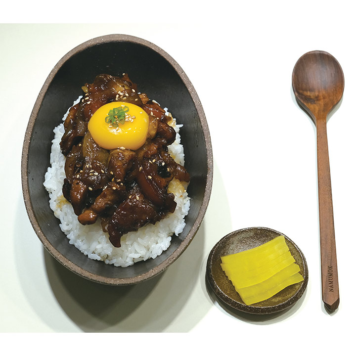 [옥주부의 집밥 레시피] 3. 반찬이 필요 없는 한 그릇 밥 요리- 푸짐한 일본식 고기덮밥 부타동