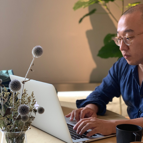 『내가 아는 모든 계절은 당신이 알려주었다』정우성 “개별적인 순간 속 보편적인 감정”