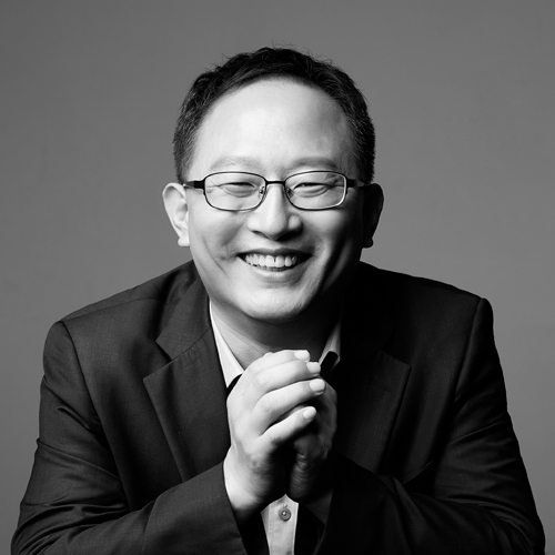 『오십, 중용이 필요한 시간』신정근 “삶의 품격을 높여줄 진실을 만나게 되길”