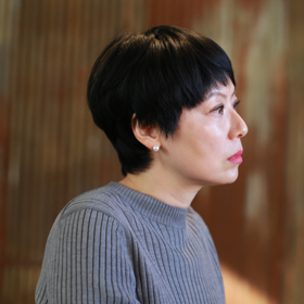 작은 무언가라도 매일 읽는 일의 귀함『역지사지』『말이나 말지』김민정 