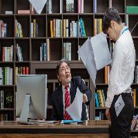 또 시작이야? 꼰대 상사의 잔소리 피하는 방법!