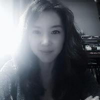<김수련 인터뷰> 트롤리딜레마에서 시작된 대리모 이야기