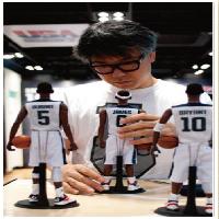 세계가 탐내는 금손으로 인정받다! 피규어 아티스트