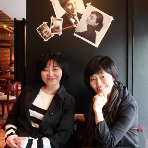 “한번이라도 더 안아드리세요. 늦기 전에”『엄마, 우리 힘들 때 시 읽어요』 송정연, 송정림