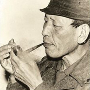 [시 읽는 나날] 3. 통닭 냄새와 김종삼의 시집
