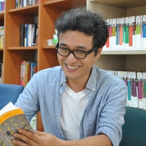 들어 보아라, 이 쓸쓸한 농담 같은 이야기를『차남들의 세계사』이기호