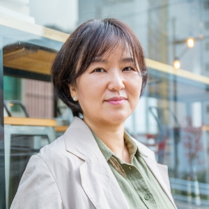 내가 나의 손을 잡고 걷는 인생의 골목『참 괜찮은 눈이 온다』한지혜