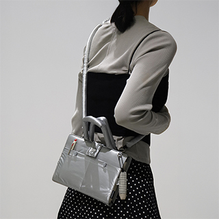 두 손은 가볍게, 포근함을 읽어가는 계절