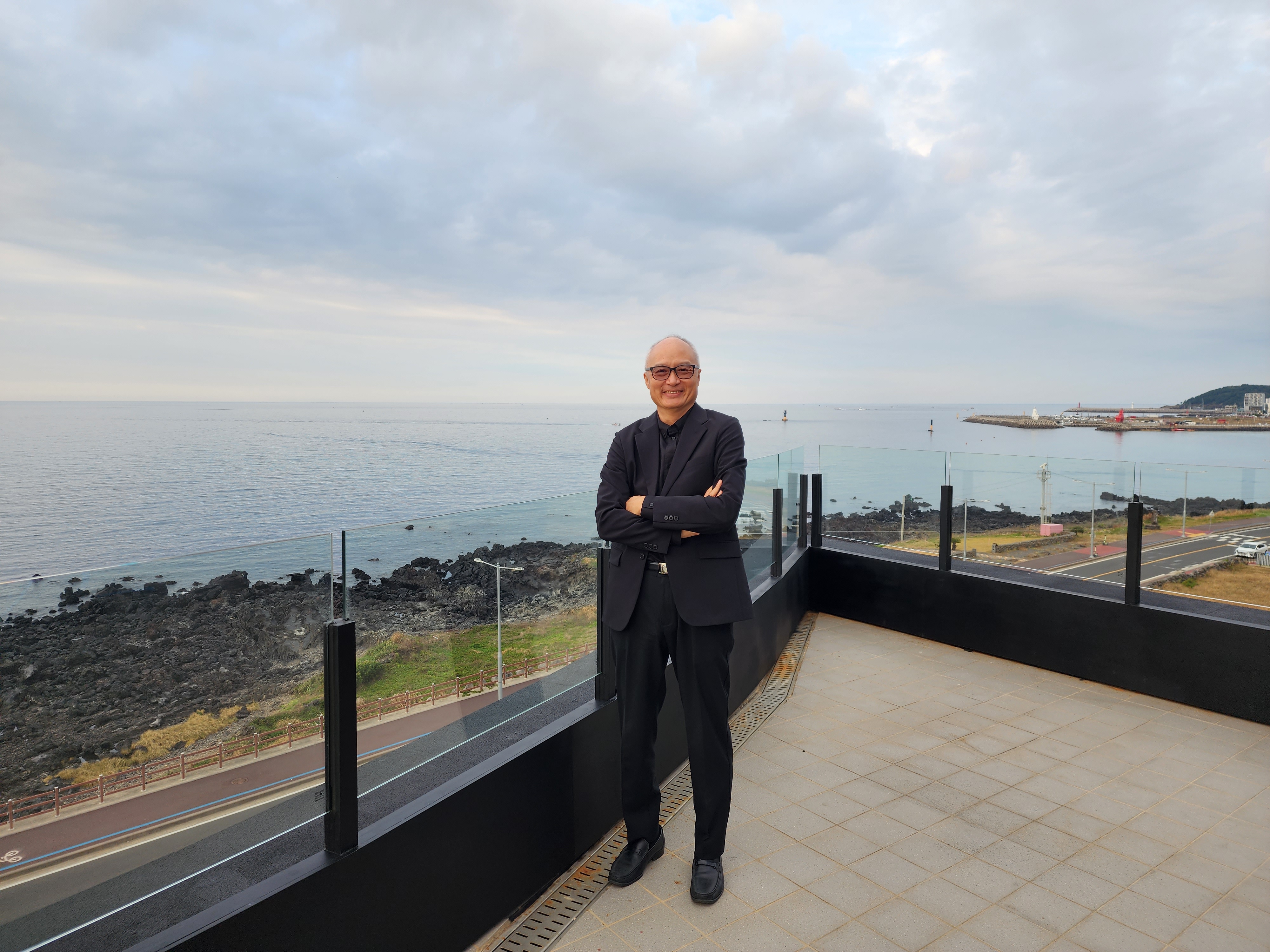 주목해야 할 2024년 트렌드 『2024 문화 소비 트렌드』 신형덕 저자 인터뷰 - 교보문고