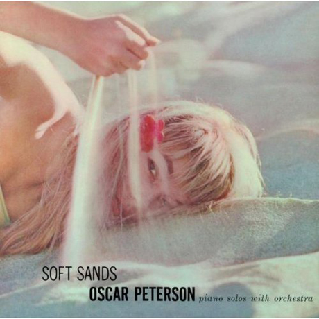 PLAYS AND SINGS SOFT SANDS