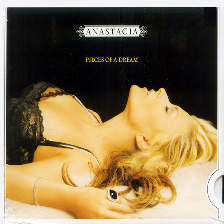 PIECES OF A DREAM [DISC BOX SLIDERS]