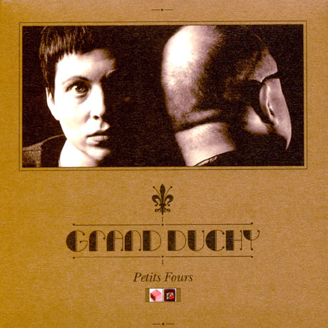 PETITS FOURS