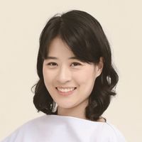 윤사라