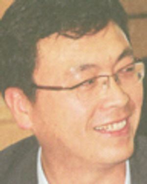 김동윤