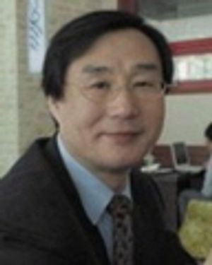 김욱동