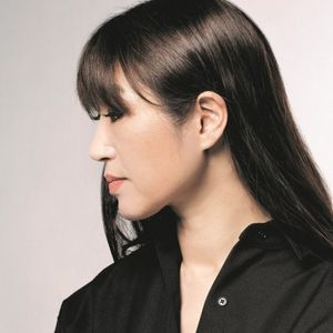 김이듬