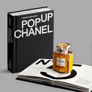Pop-Up Chanel (샤넬 팝업북)