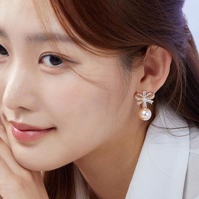 [쥬아나윤]데이지 큐빅 스틱 볼드 핵진주 은침 귀걸이