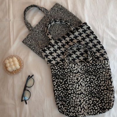 어나더뷰 클래시 패턴 미니 쇼퍼백 1302