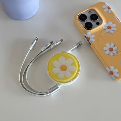 yellow marguerite flower [릴 타입 충전 케이블]