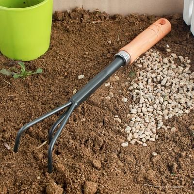 (와인앤쿡)실속형원예 원목 3발 갈퀴1개