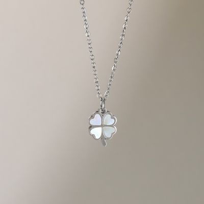 [선물포장/써지컬스틸] 행운의 자개 클로버 이니셜 목