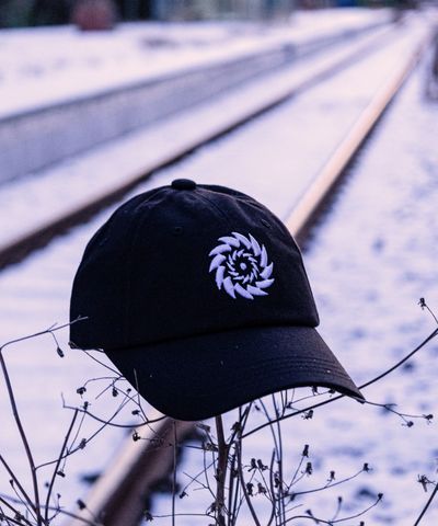 HURRICANE EYE 허리케인아이 볼캡 - 블랙화이트