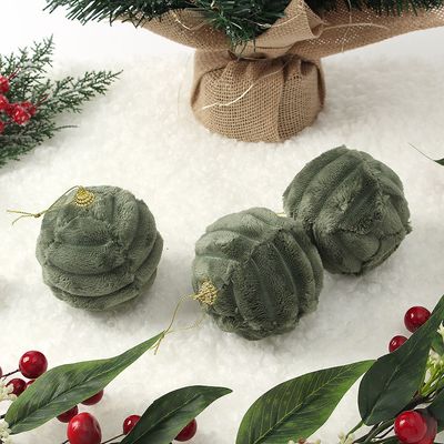 퓨어 그린 패브릭 장식볼 3p(8cm) (가로줄폼폼이)