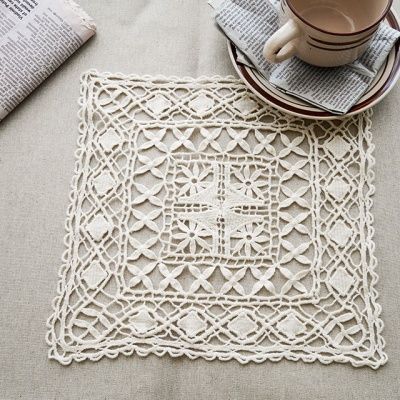 루시 레이스 테이블 데코