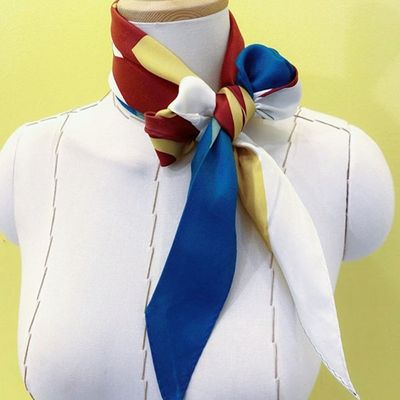 [애슬릿]실크 100 국내 생산 패턴 미니 쁘띠 스카프