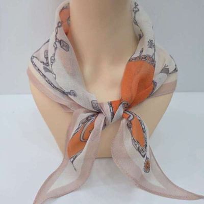 [애슬릿]쁘띠 스카프 중년 여성 엄마 미니 마름모