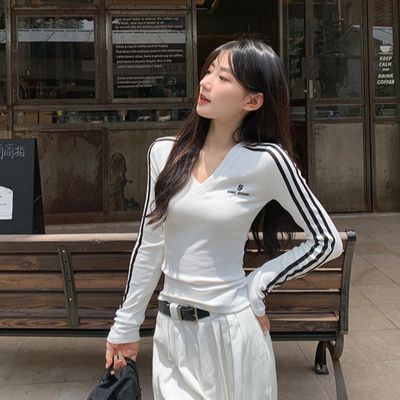 스트라이프 엣지 브이넥 티 여성 데일리 티셔츠