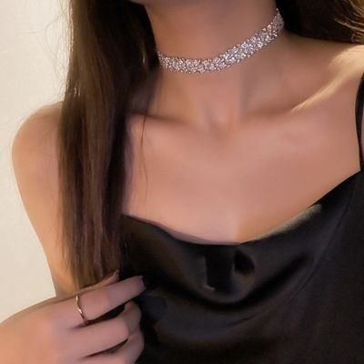 연말 연초 파티 연회 포인트 초커 큐빅 블링 목걸이 