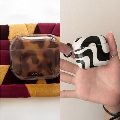 겨울 따스함이 느끼는 무늬 에어팟 프로 케이스