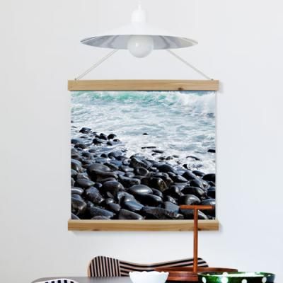 ah317-우드스크롤_60CmX60Cm-파도치는몽돌해변