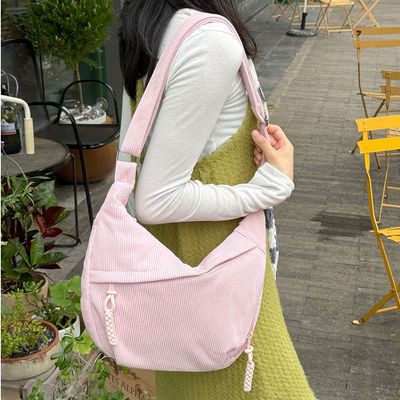 오피 M2350 여성 골덴 크로스백(WFGBK6V)