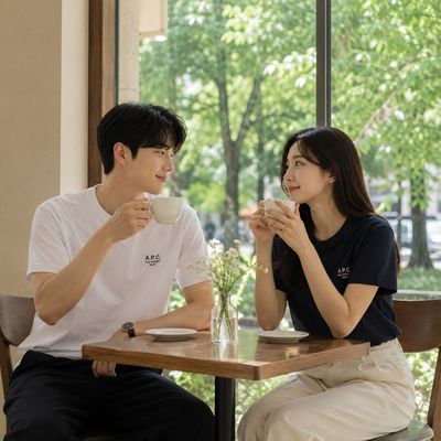 아페쎄 레이몬드 라운드 반팔티