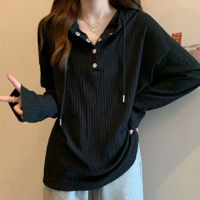 골지 텍스처 버튼 후드 티셔츠