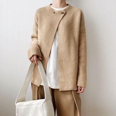 여성 데일리 유니크 투버튼 골지 니트 랩 가디건