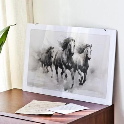 nz723-행잉액자_앞을향해전진하는말들(사각가로대형)