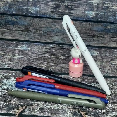 펜텔 카르므 0.7mm 유성볼펜 BXA107 1자루