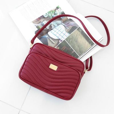 헤일리 웨이브 퀼팅 포켓 크로스백 오피스 캐쥬얼